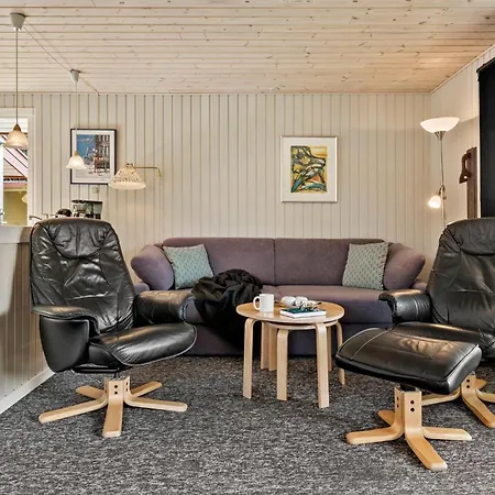 Beautiful In With Sauna Holiday home *