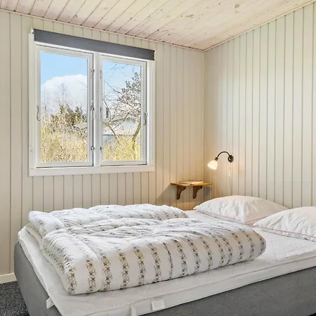 Vakantiehuis Beautiful In With Sauna Fårvang